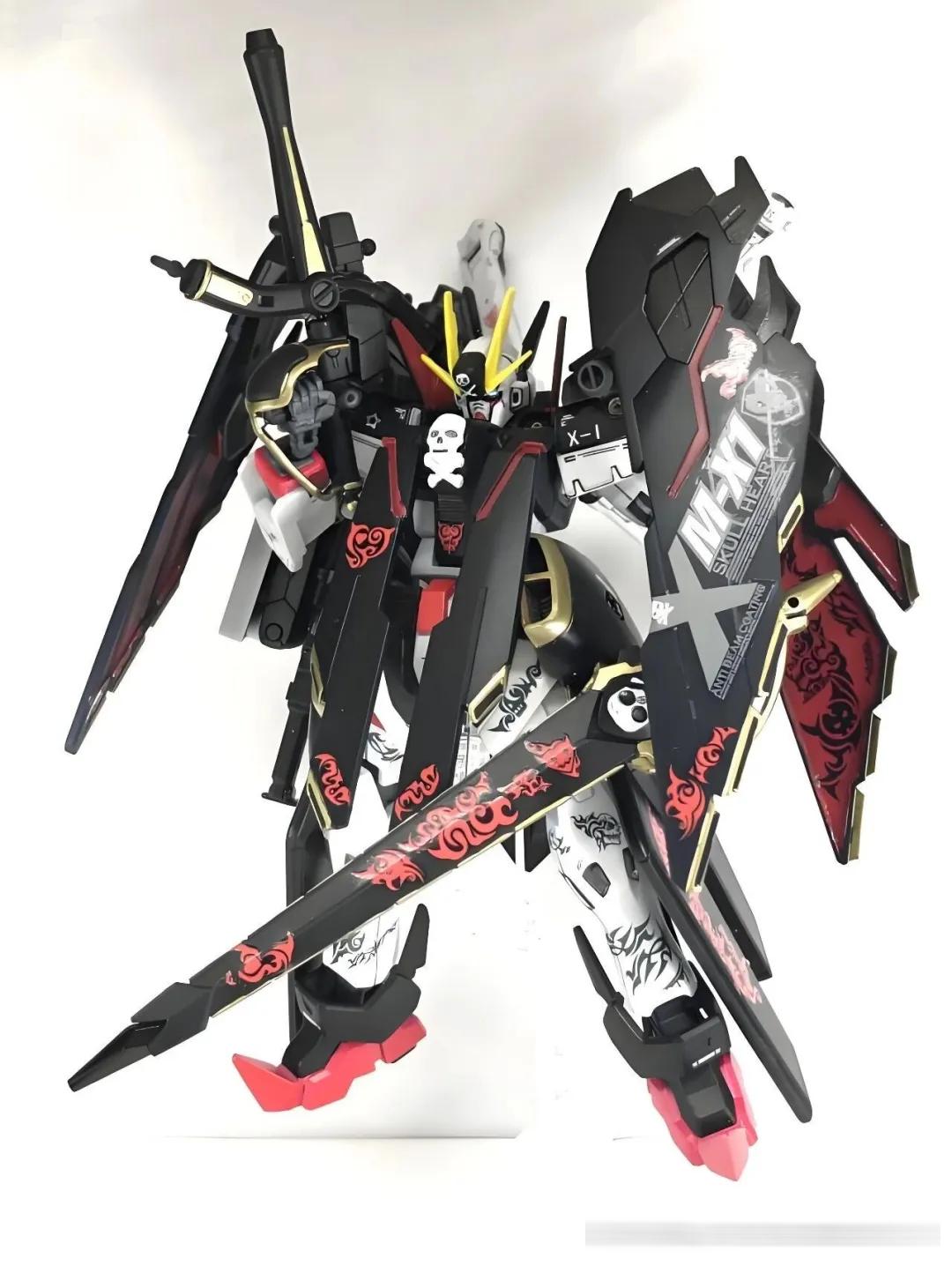 封存一年暴力完工!海盗X1全覆式披风魔改:独立羽翼+火焰刺青,村正狂刀杀疯了!