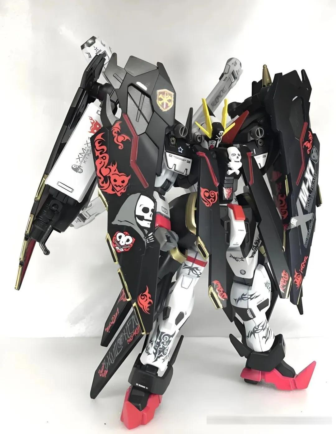 封存一年暴力完工！海盗X1全覆式披风魔改：独立羽翼+火焰刺青，村正狂刀杀疯了！