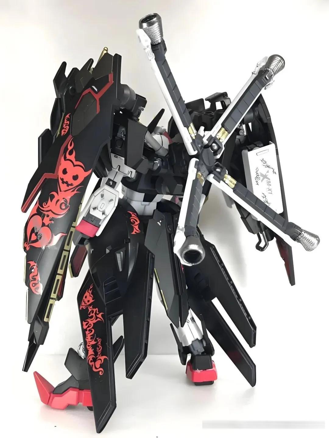 封存一年暴力完工！海盗X1全覆式披风魔改：独立羽翼+火焰刺青，村正狂刀杀疯了！