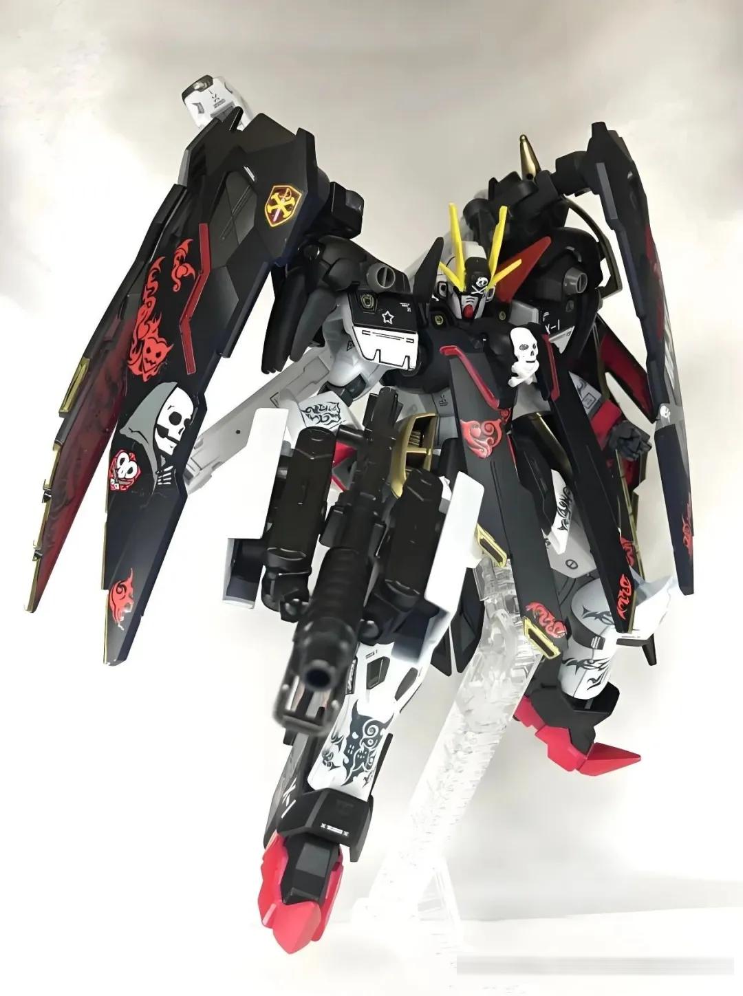 封存一年暴力完工!海盗X1全覆式披风魔改:独立羽翼+火焰刺青,村正狂刀杀疯了!