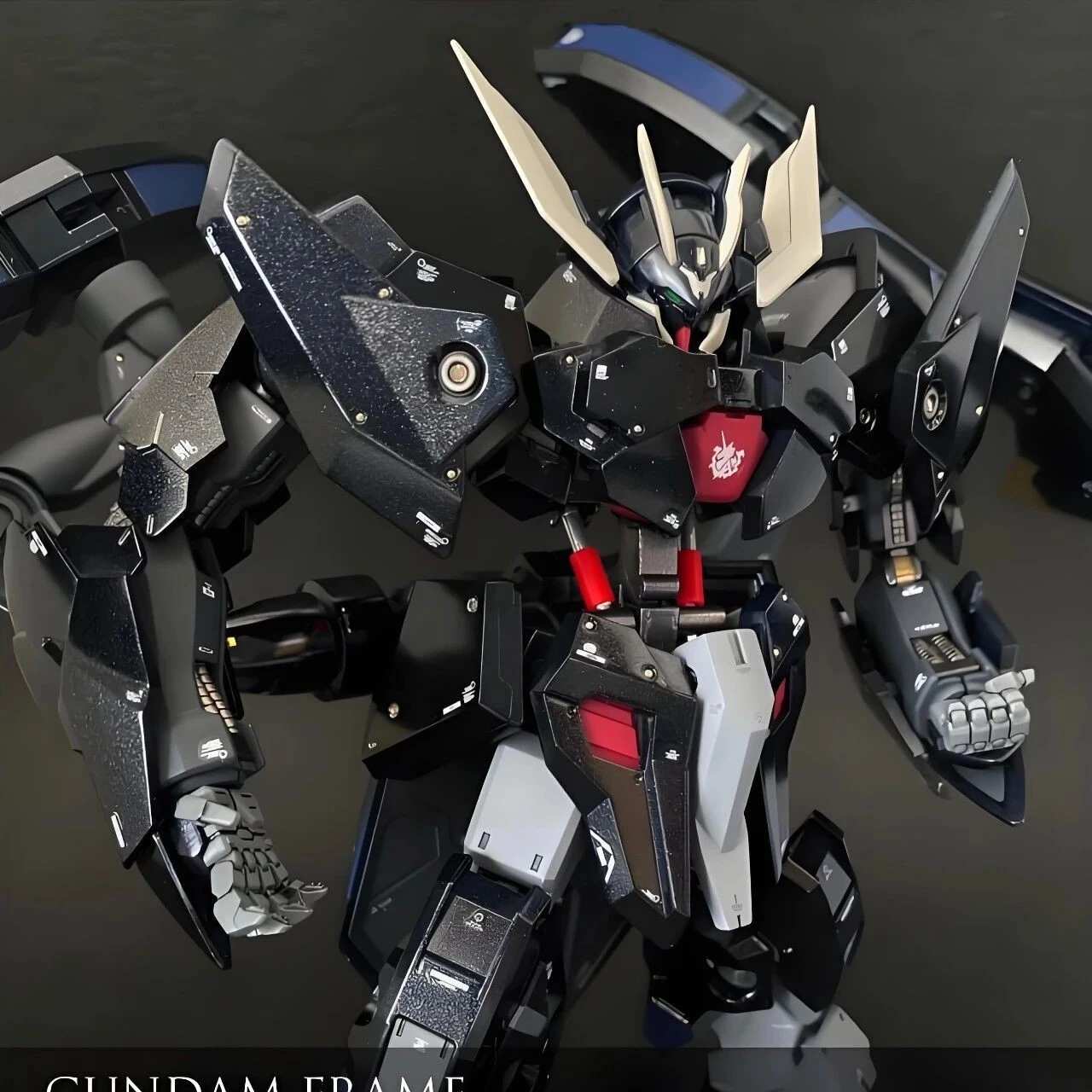 厄祭魔神现世！七星秘藏ASW-G-61扎甘高达改造：能炼化血肉金属的家族圣物，重甲之下藏弑神利爪！