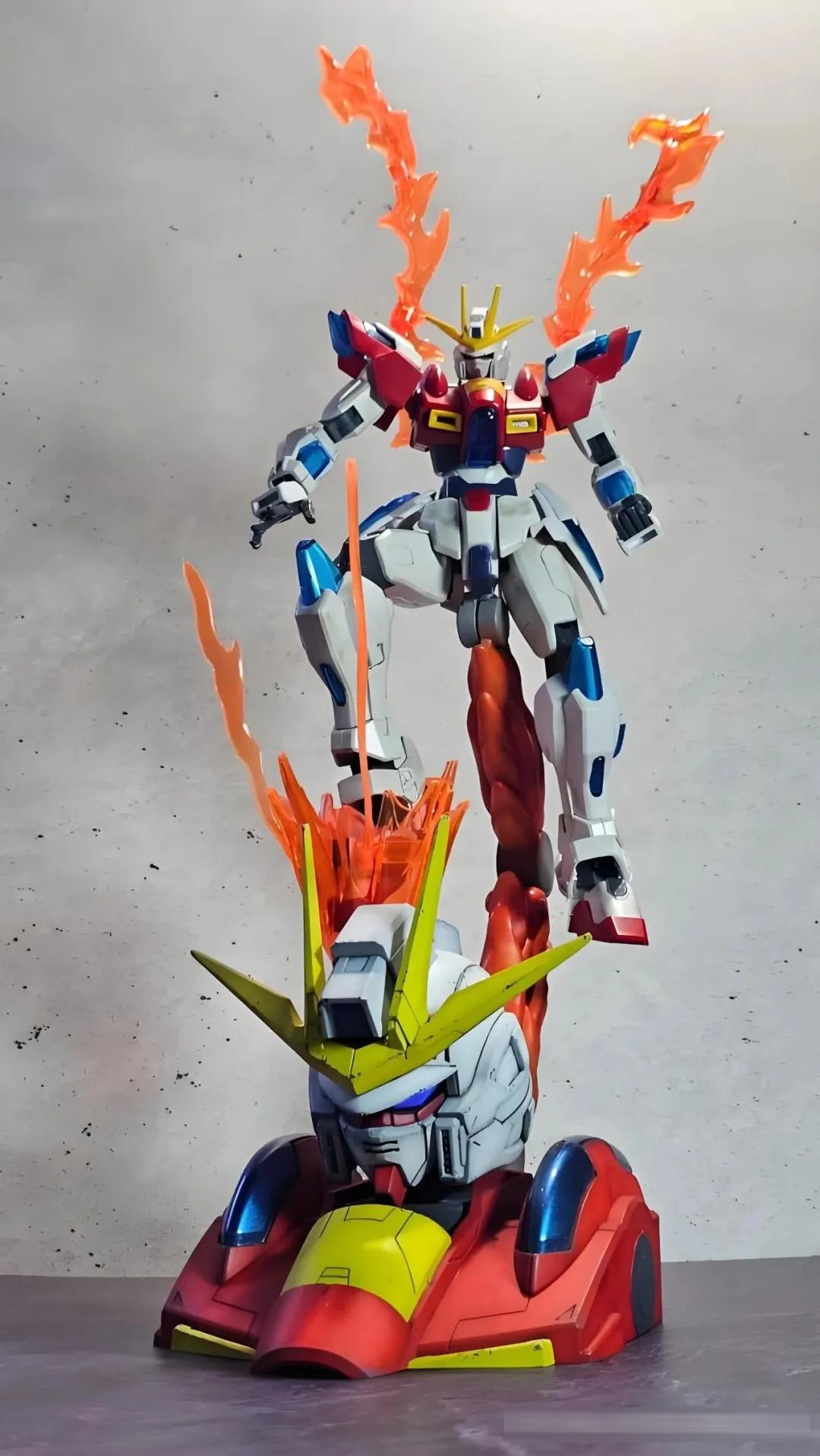 从杂志附录到封神佳作!LED亮灯创燃高达头,手工改造解锁极致浪漫! 创战燃烧高达发光头部展示架 !