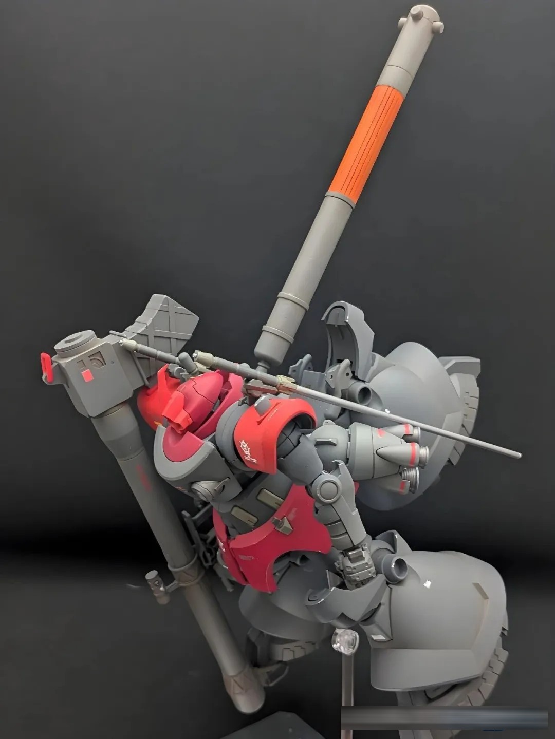 平行宇宙赤色彗星座驾落地!GQ 世界线夏亚专属大魔,三条腿才是宇宙机动之王!