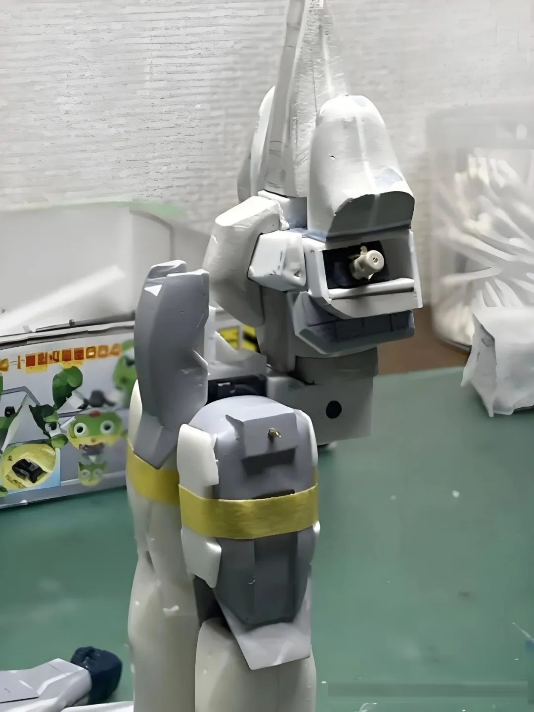 万代二十年不填的坑,被一位模友八年孤勇补齐!八年逆天自制!诺茵用机 OZ-06MS 陶拉斯!
