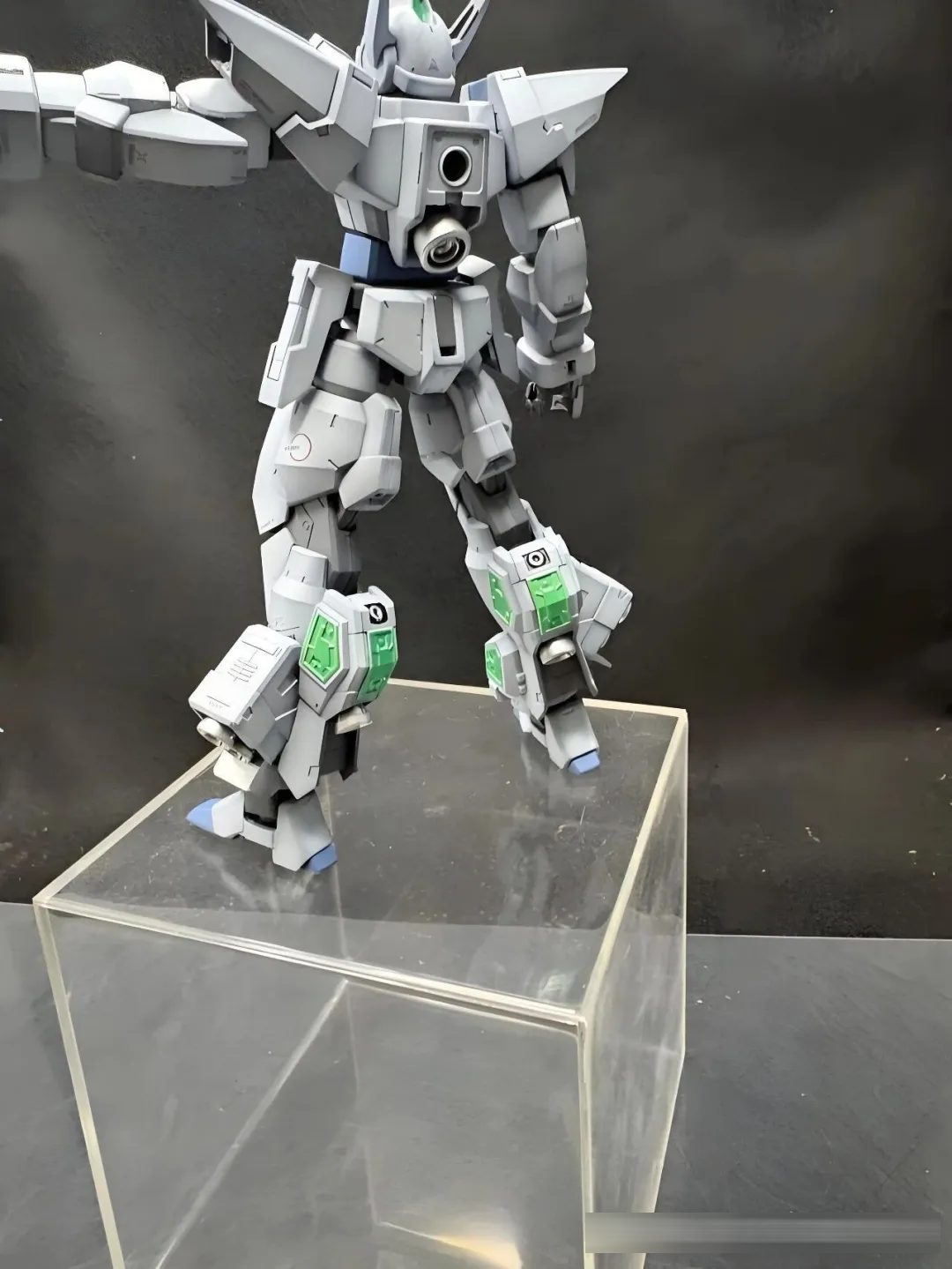 模魂觉醒!跨越AGE百年的最强改造传说!HG 白狼G-Bouncer MK II 玻璃羽翼装备!