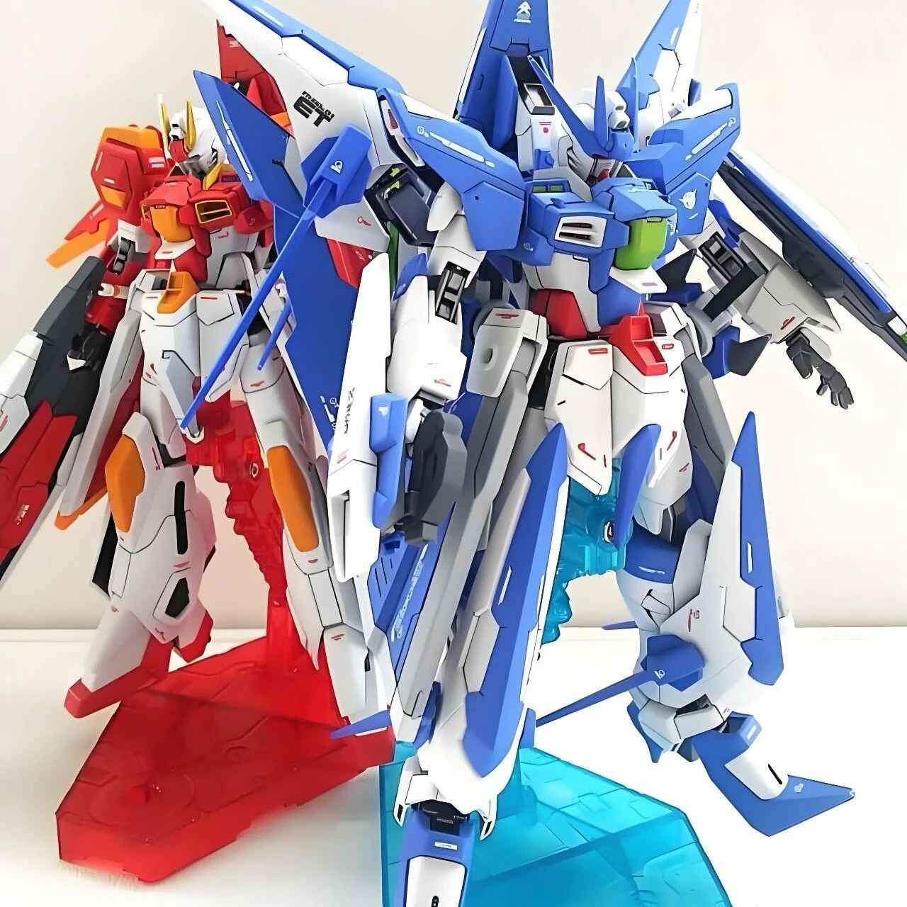 惊爆！蓝色宿命觉醒！15000人点赞神作：当“剑装惊异强袭自由高达”实体化，连三代目名人都坐不住了！