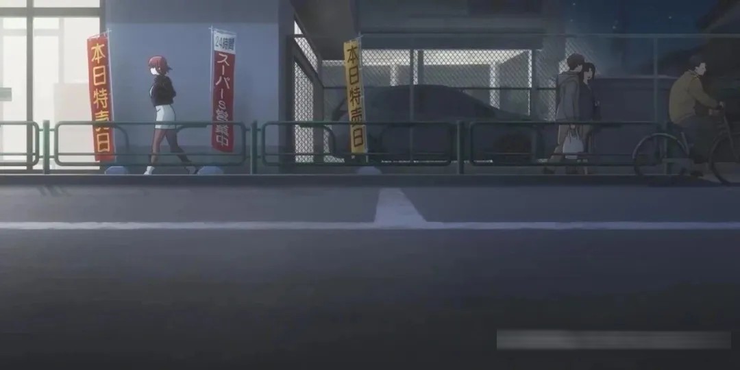 全网爆火，但争议不断？从一张海报，聊《在超市后门吸烟的二人》