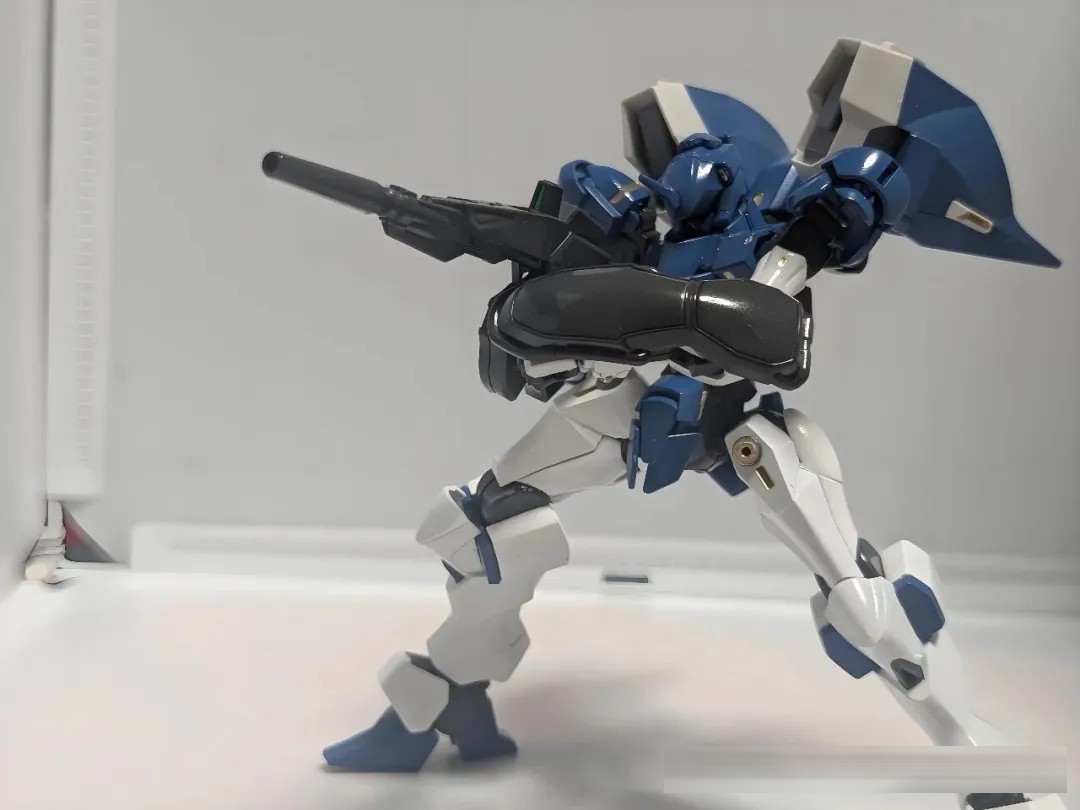 三分钟炮灰杂兵机暗藏人类秘辛!硅基共生骨骼机甲 VECTOR 6,提前解锁 2027 神山健治末世史诗!