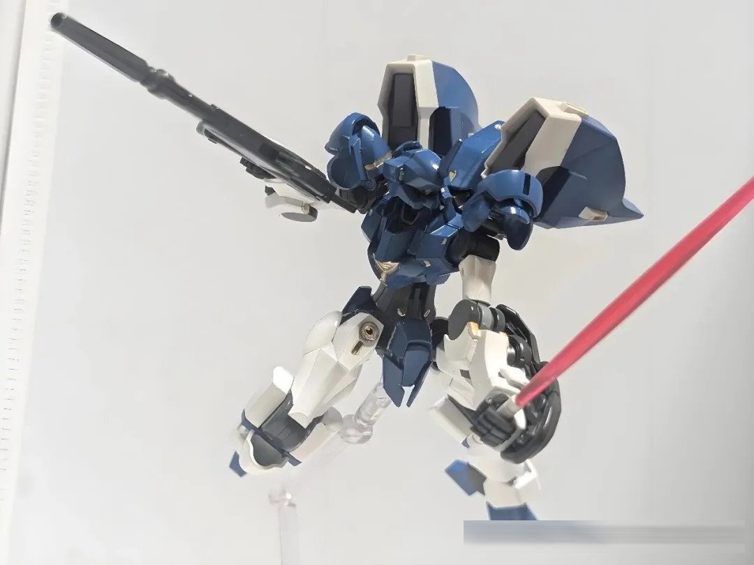 三分钟炮灰杂兵机暗藏人类秘辛!硅基共生骨骼机甲 VECTOR 6,提前解锁 2027 神山健治末世史诗!